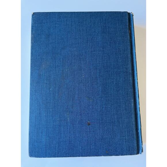 COMPTON'S ILLUSTRATED SCIENCE DICTIONARY 1963 - Picture 2 of 6